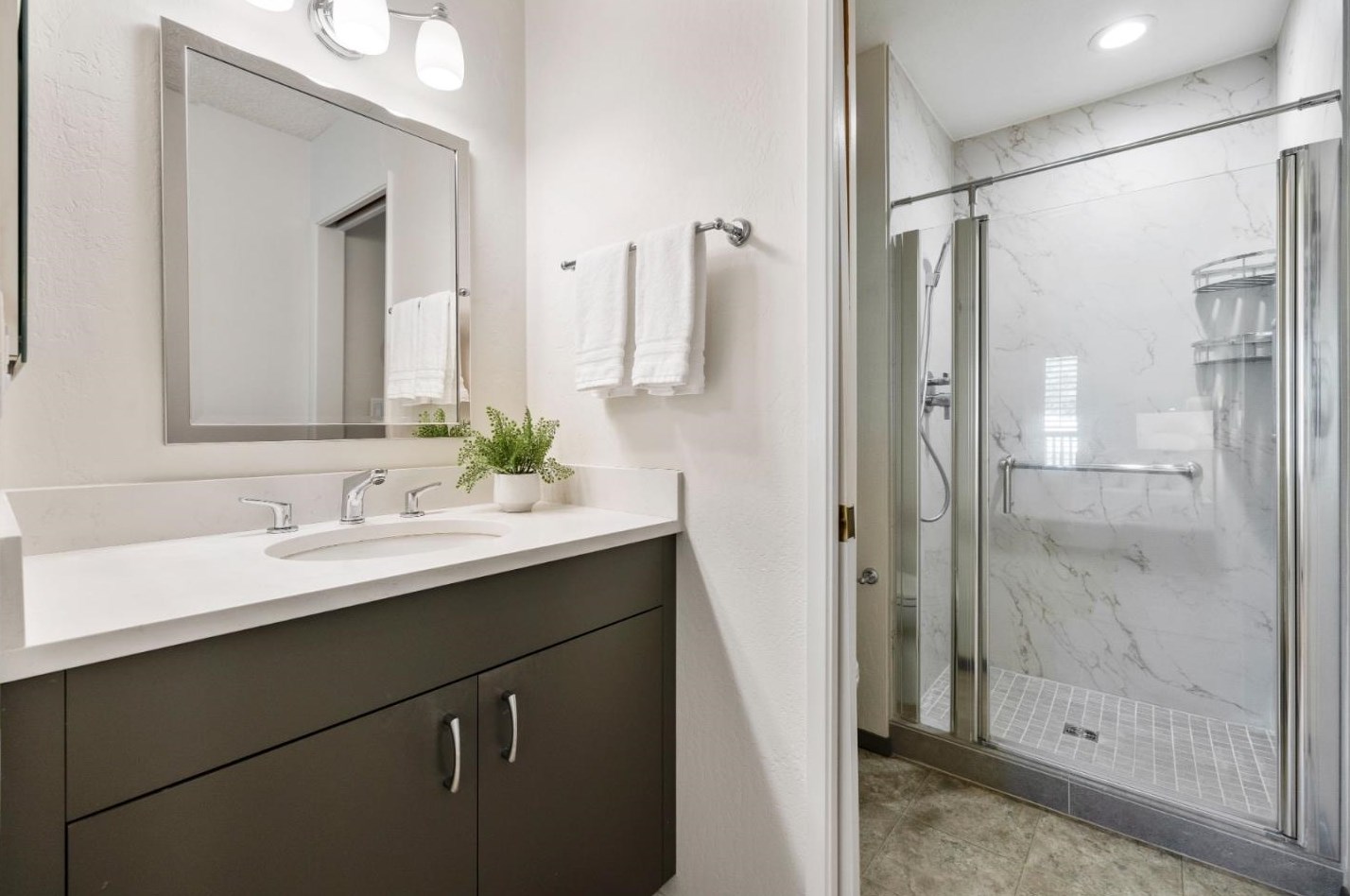 10981 Northsky Sq, Cupertino CA  95014-0538 exterior