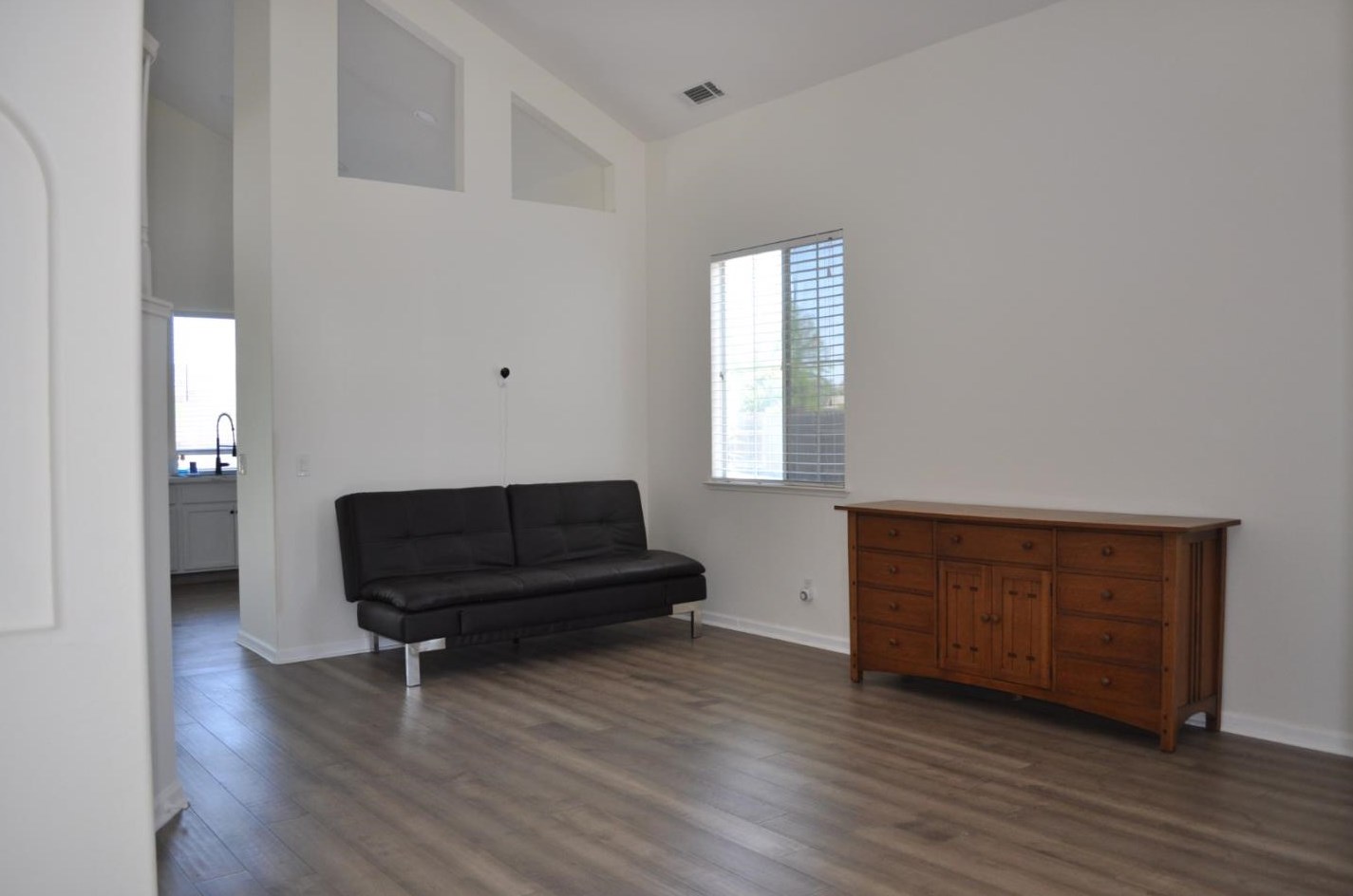 1697 Blush St, Manteca CA  95336-9238 exterior