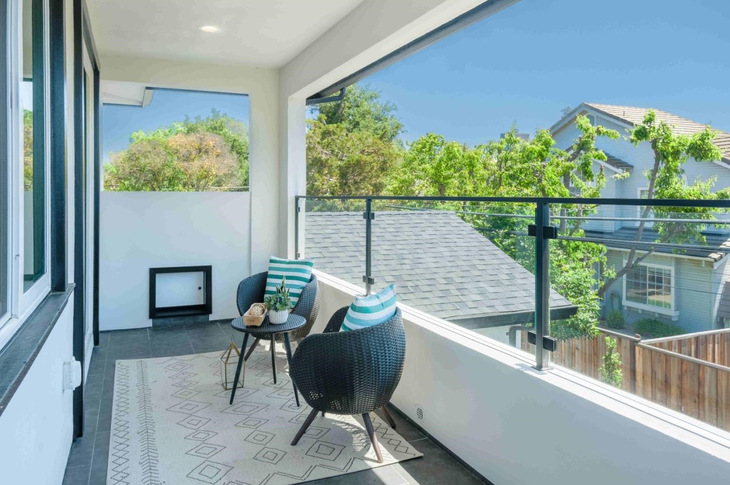 10618-620 Gascoigne Dr, Cupertino CA  95014-3843 exterior