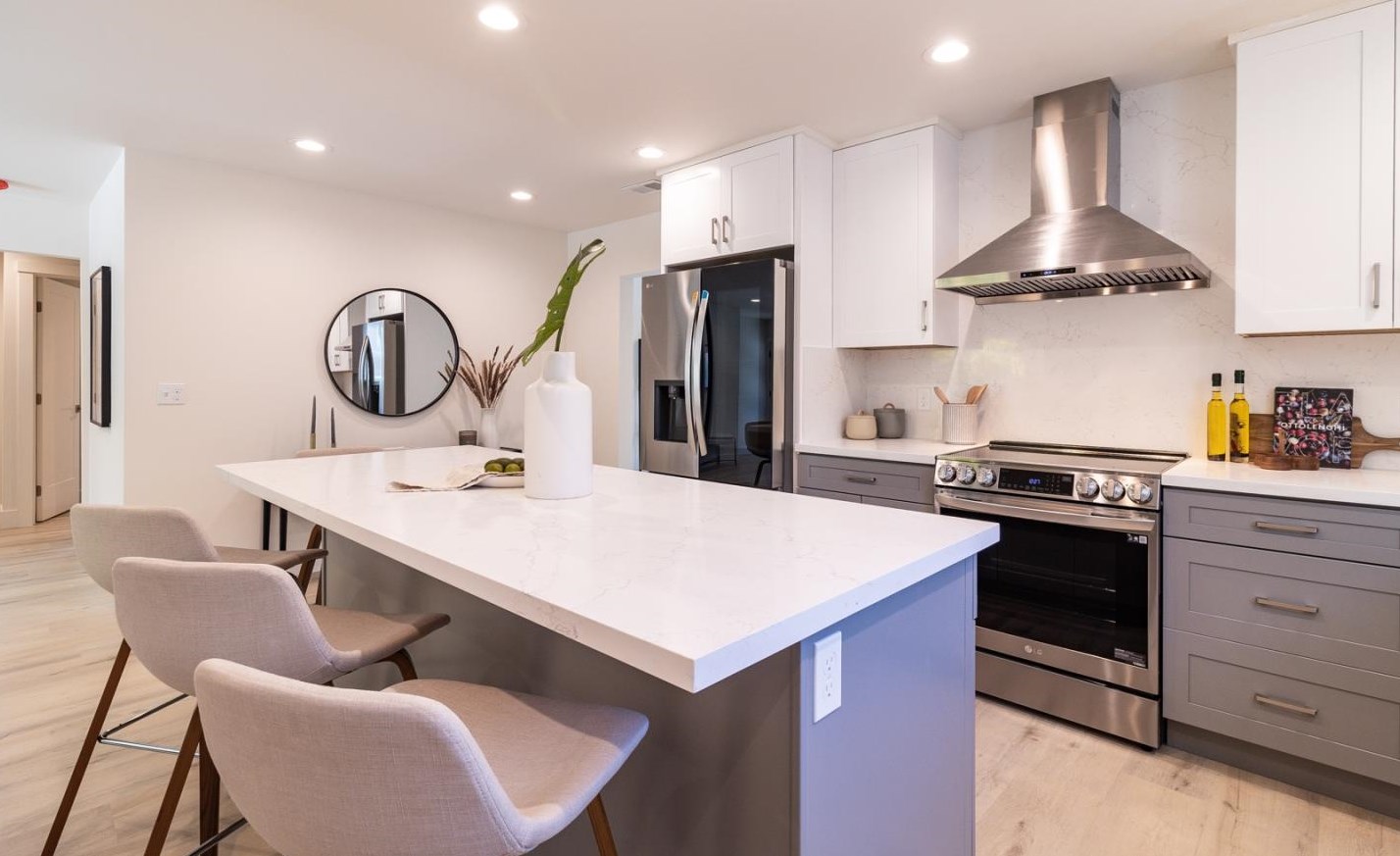 1216 Windermere Ave, Menlo Park CA  94025-1316 exterior