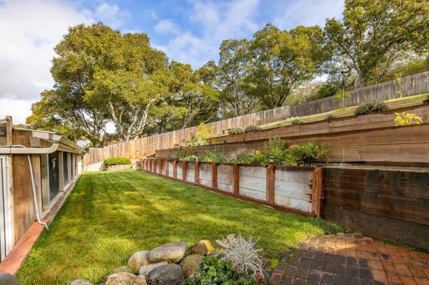 70 Corral De Tierra Rd, Salinas CA  93908-9485 exterior