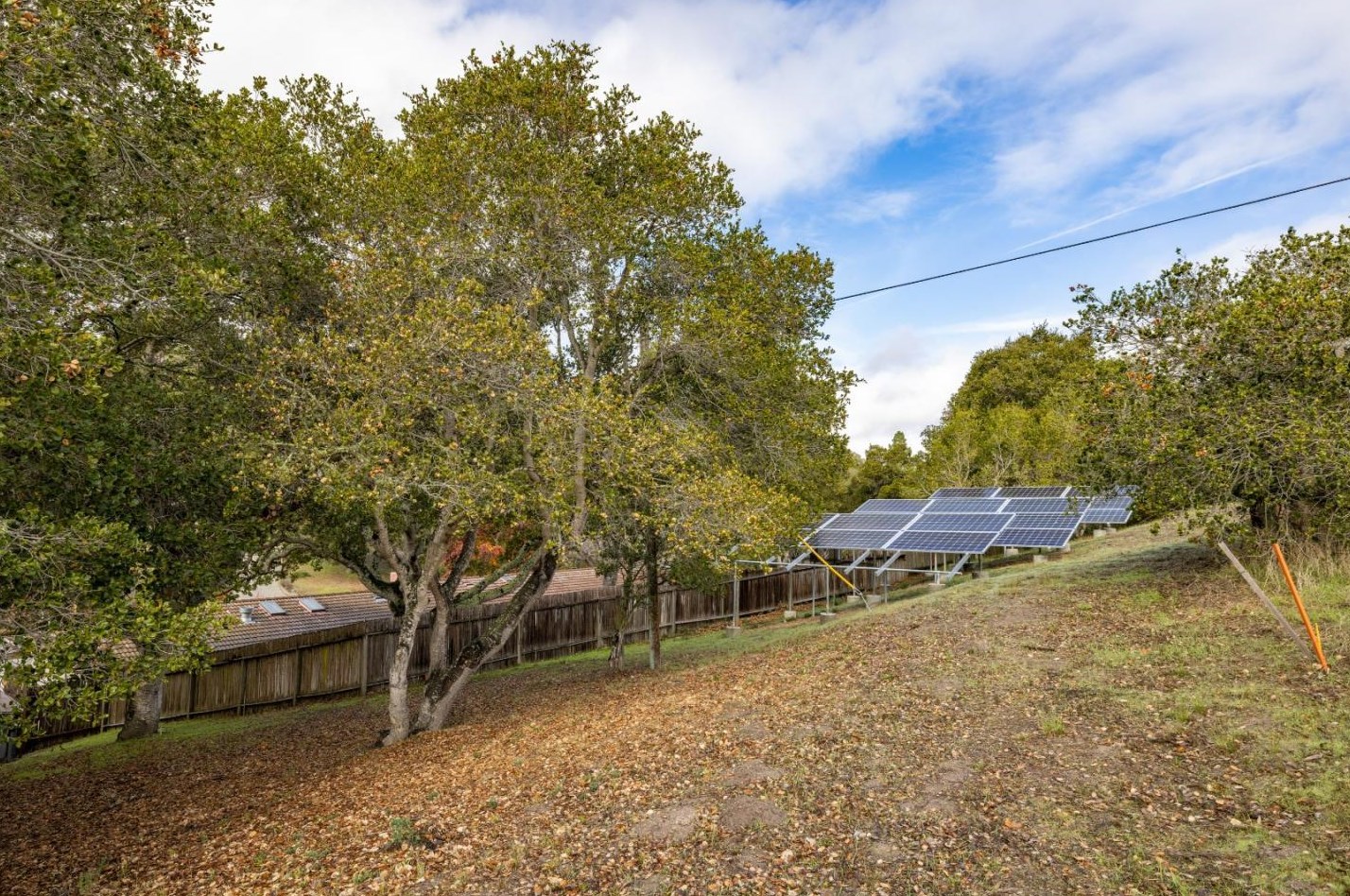 70 Corral De Tierra Rd, Salinas CA  93908-9485 exterior