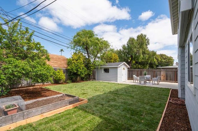 3957 Casanova Dr, San Mateo CA  94403-3651 exterior