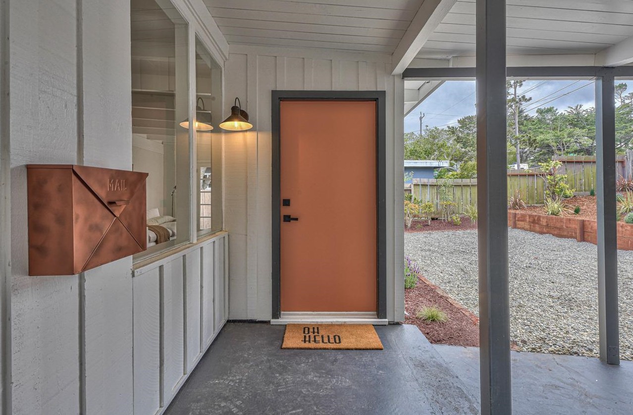 251 Via Del Pinar, Monterey CA  93940-2504 exterior