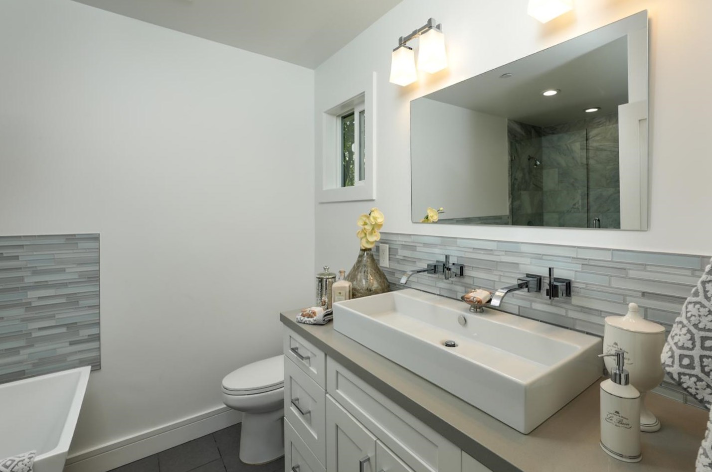 331 Oak Ct, Menlo Park CA  94025-2840 exterior