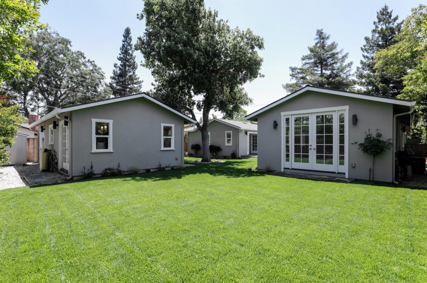 331 Oak Ct, Menlo Park CA  94025-2840 exterior