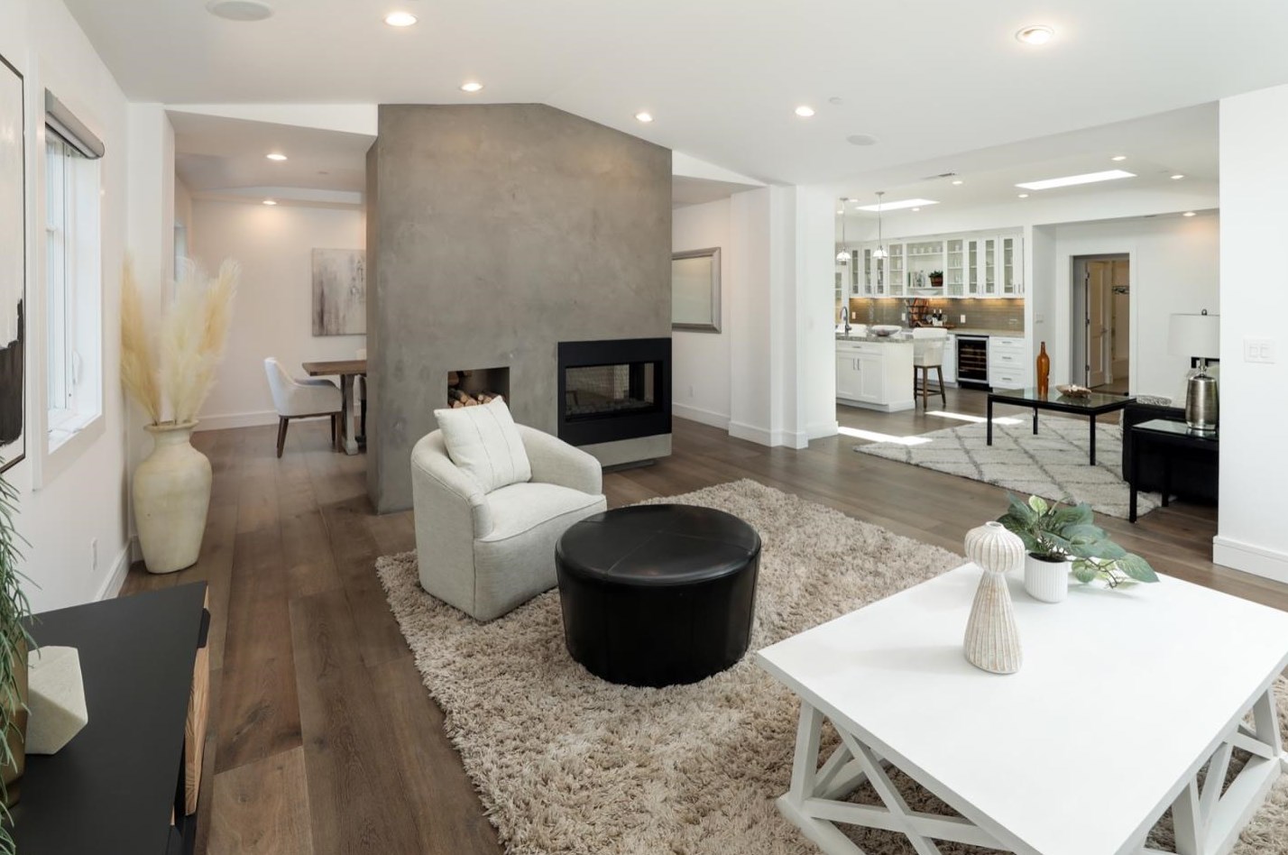 331 Oak Ct, Menlo Park CA  94025-2840 exterior