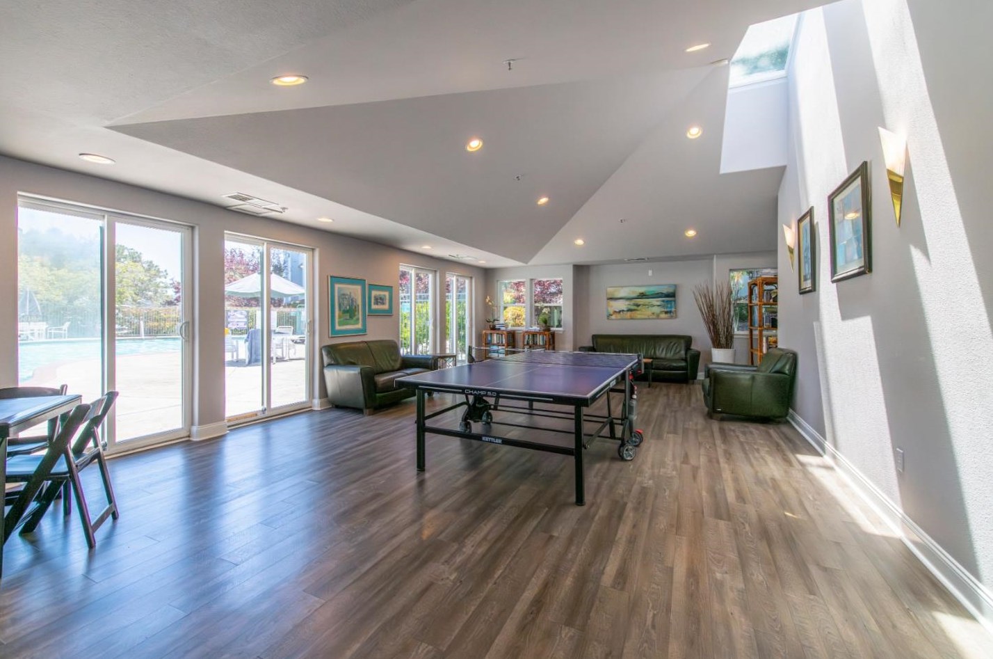 720 Promontory Point Ln, San Mateo CA  94404-4025 exterior