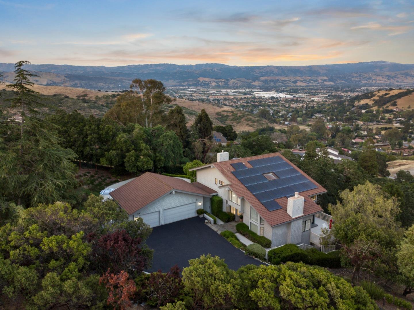 18550 Castle Hill Dr, Hill, CA 95037 MLS ML81930871 Coldwell