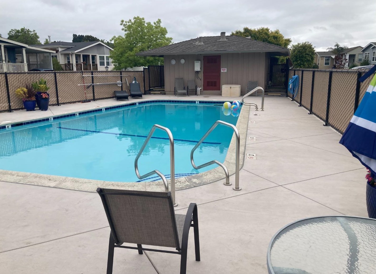 71 Leawood St, Aptos CA  95003-5903 exterior
