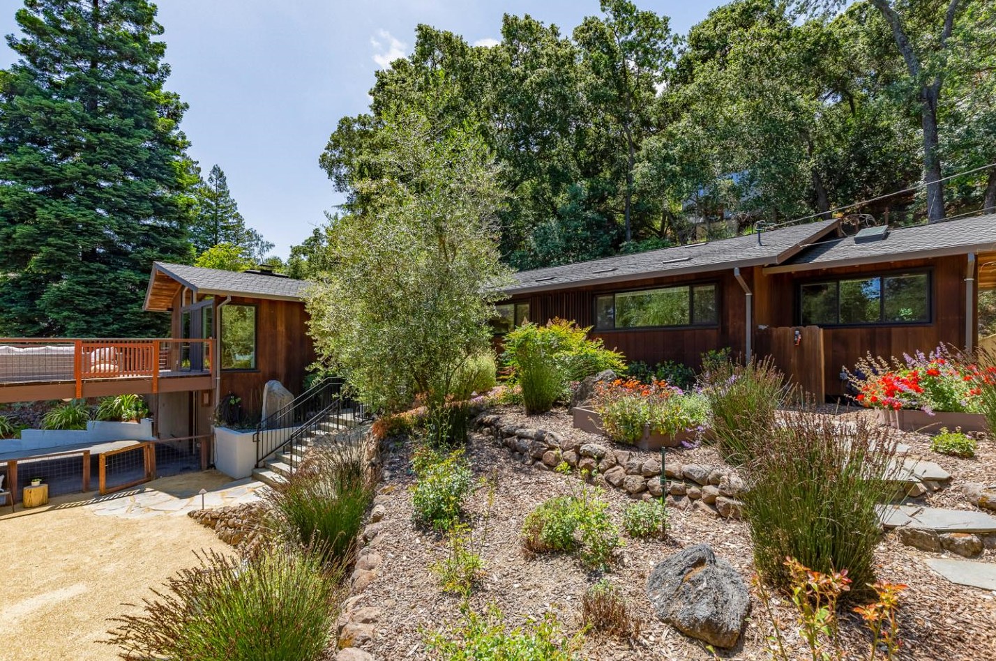 131 Mira Way, Menlo Park CA 94028-7433 exterior