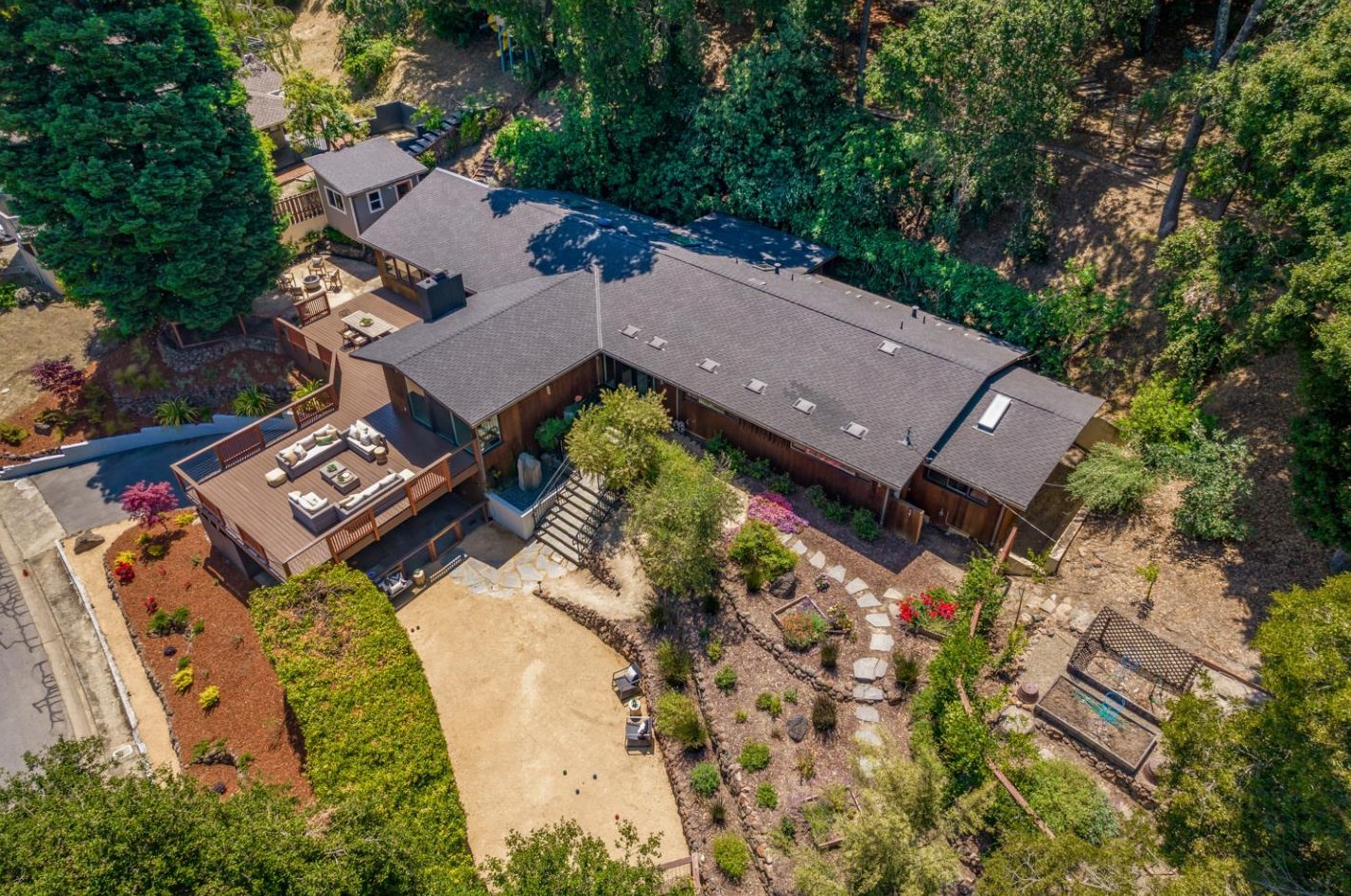 131 Mira Way, Menlo Park CA 94028-7433 exterior