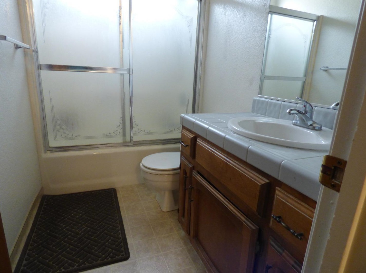 469 Pearwood Ct, Los Banos, CA 93635