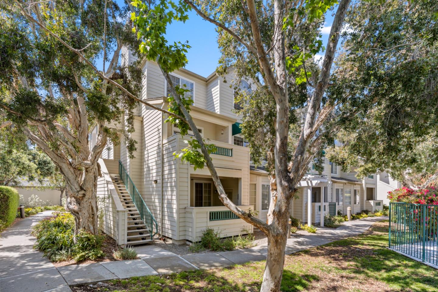 2204 Hastings Shore Ln, Redwood Shores, CA 94065 MLS ML81931864