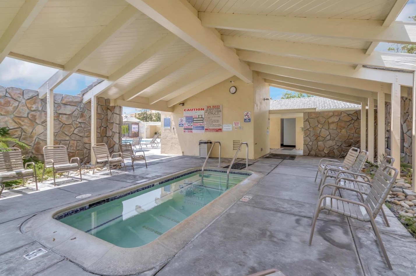 477 Chateau La Salle Dr, San Jose CA 95111-3040 exterior