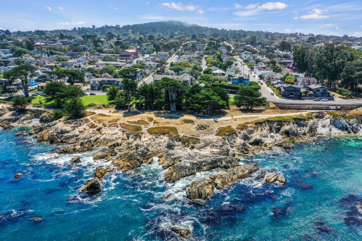 134 11th St, Pacific Grove, CA 93950 MLS ML81933278 Coldwell Banker