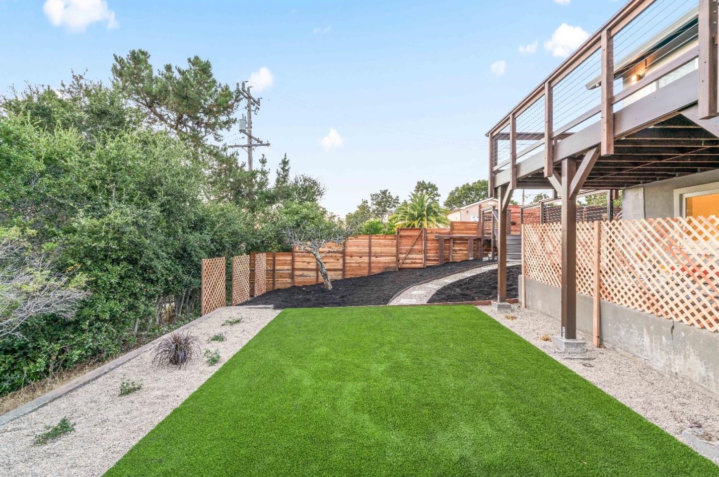 1324 Bel Aire Rd, San Mateo CA  94402-3650 exterior