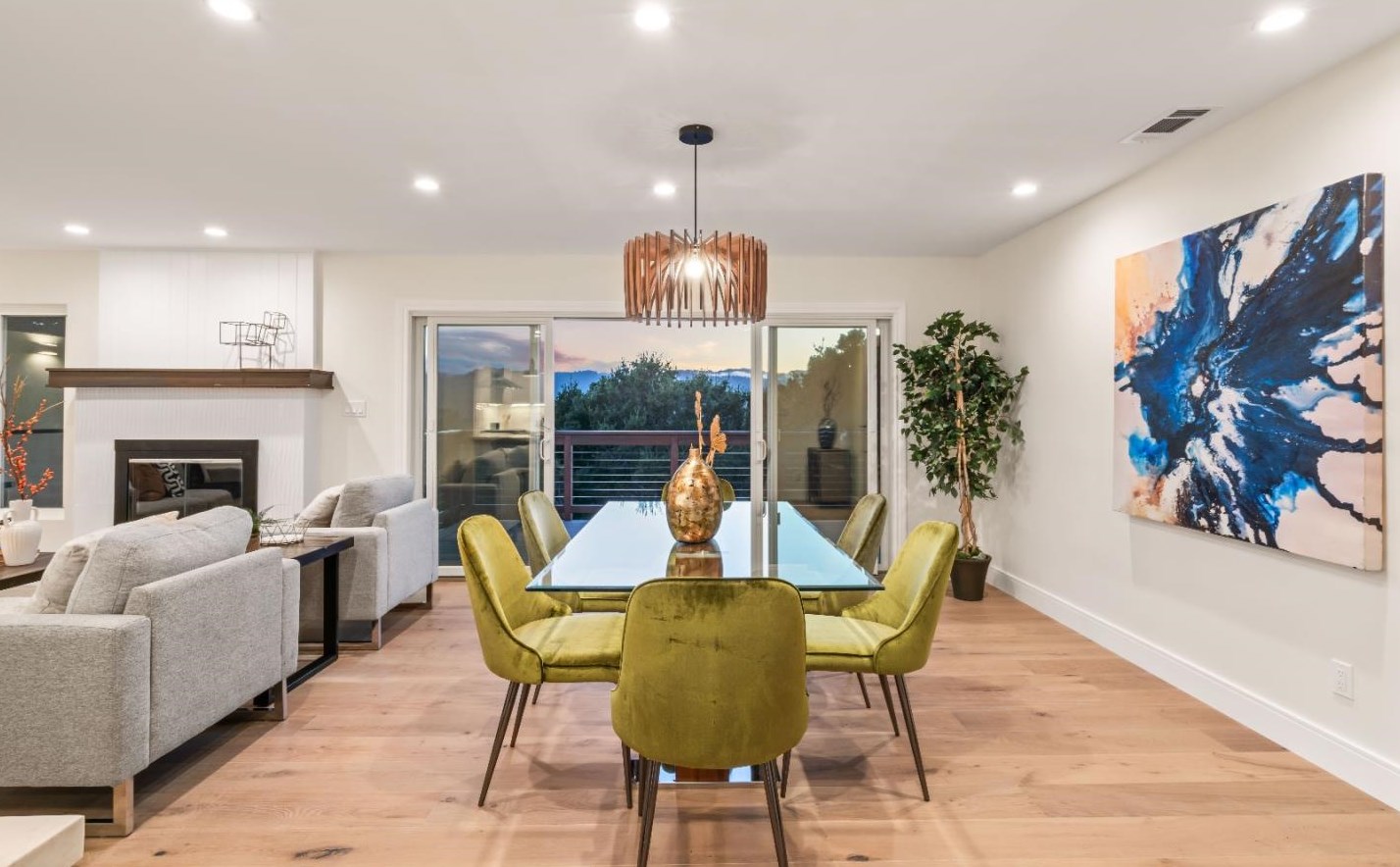 1324 Bel Aire Rd, San Mateo CA  94402-3650 exterior