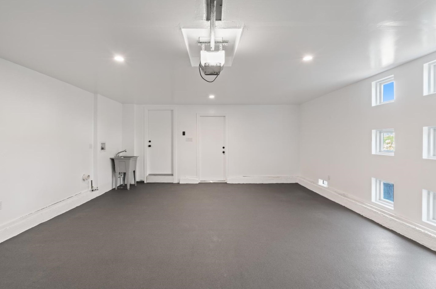 1324 Bel Aire Rd, San Mateo CA  94402-3650 exterior