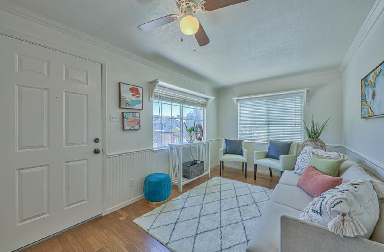 1693 Vallejo St, Seaside CA 93955-3973 exterior