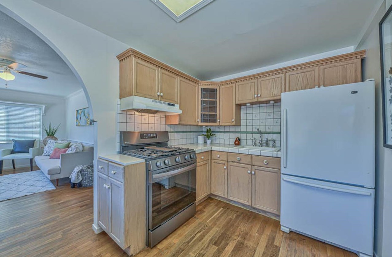 1693 Vallejo St, Seaside CA 93955-3973 exterior