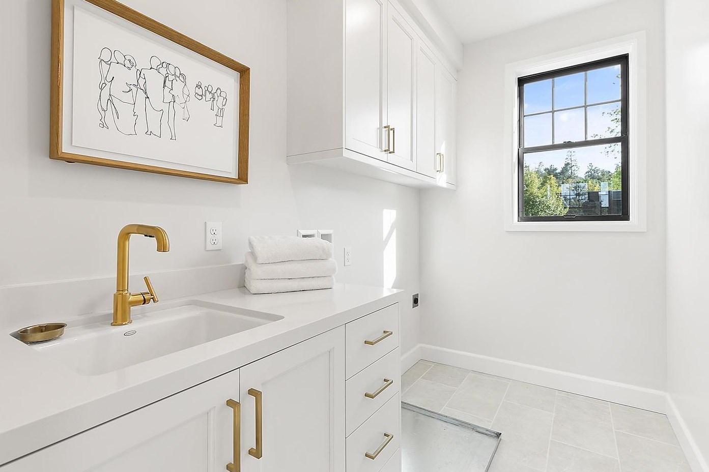 2151 Valparaiso Ave, Menlo Park CA  94025-6507 exterior