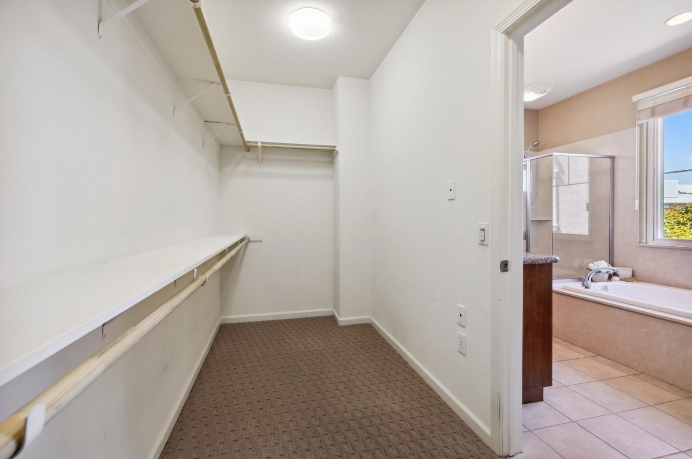 529 Sandlewood St, Menlo Park CA  94025-1379 exterior