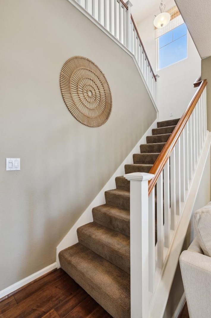 529 Sandlewood St, Menlo Park CA  94025-1379 exterior