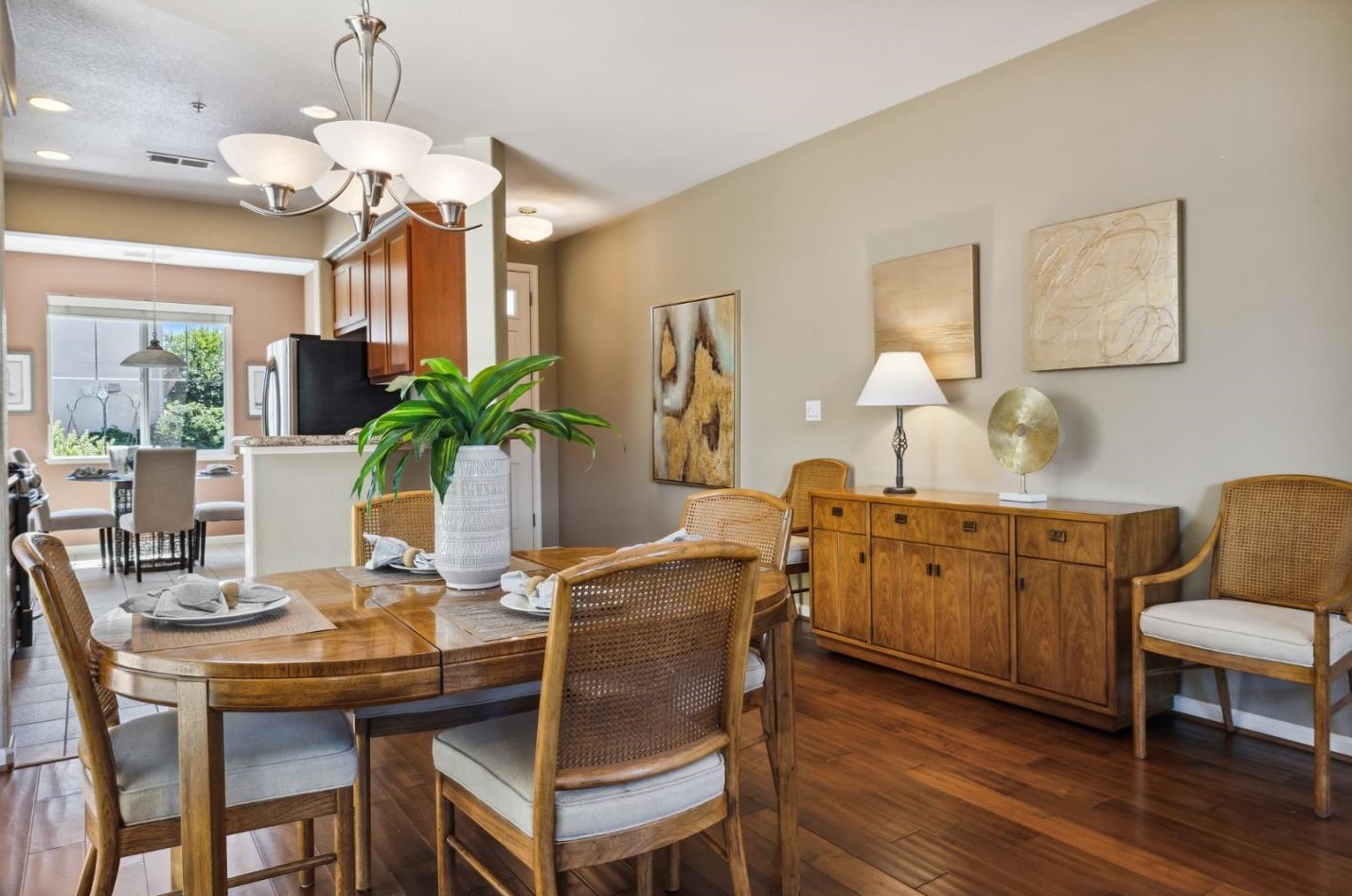 529 Sandlewood St, Menlo Park CA  94025-1379 exterior