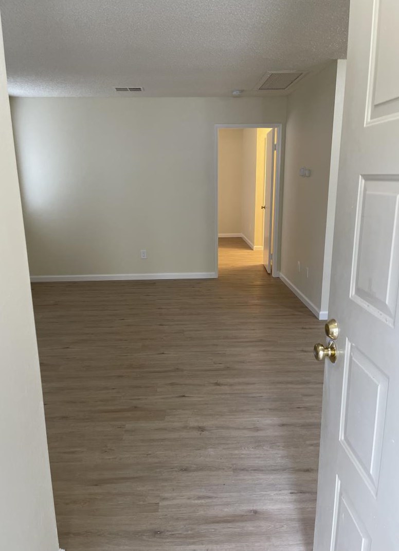 1857 Cherokee Dr, Salinas CA  93906-2379 exterior