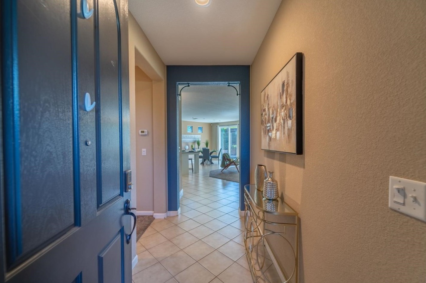 2275 Ravenbrook Ln, Manteca CA  95336-8329 exterior