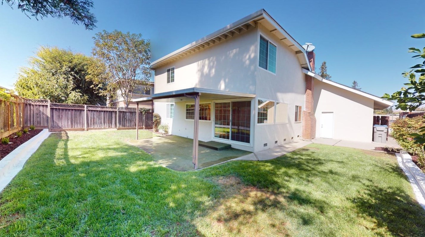 246 Cresta Vista Way, San Jose CA  95119-1509 exterior