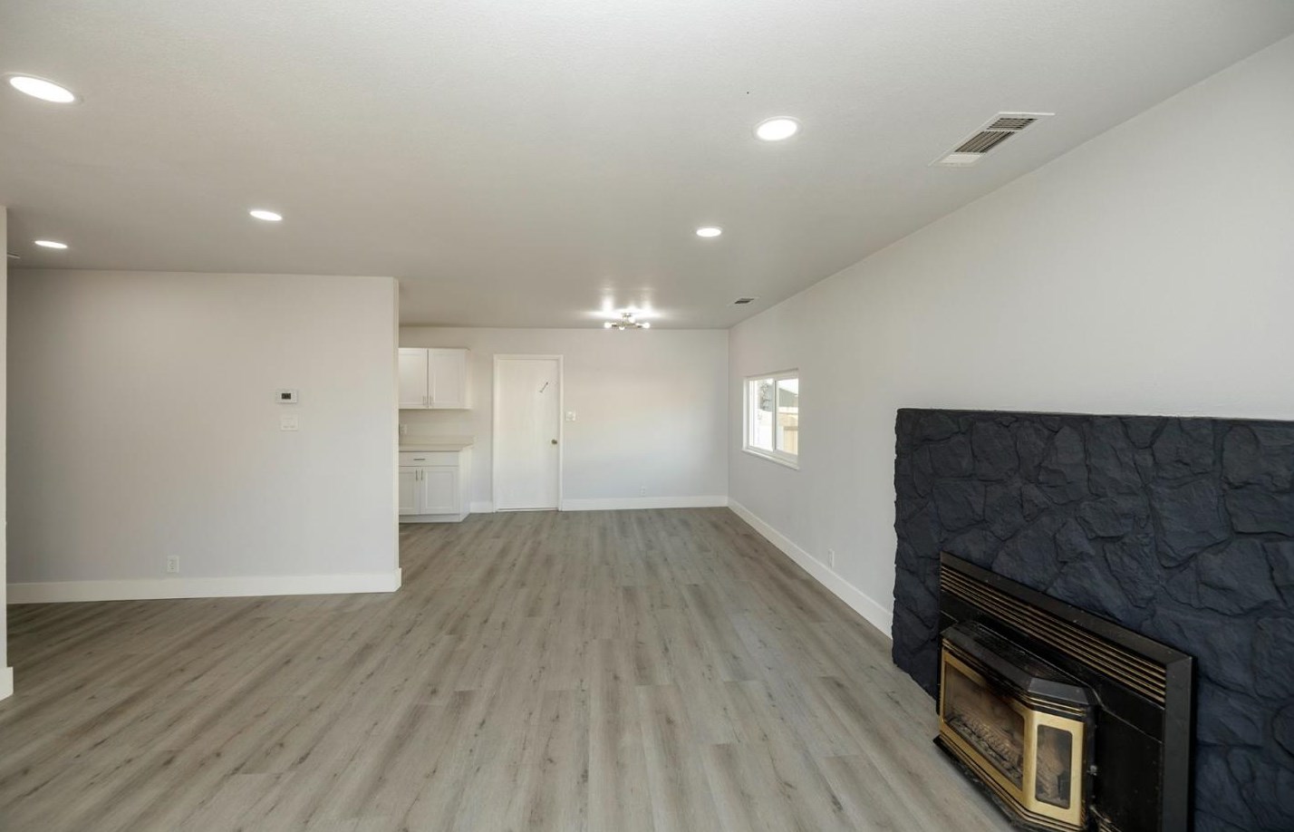 3118 Farris Ave, Ceres CA  95307-3504 exterior