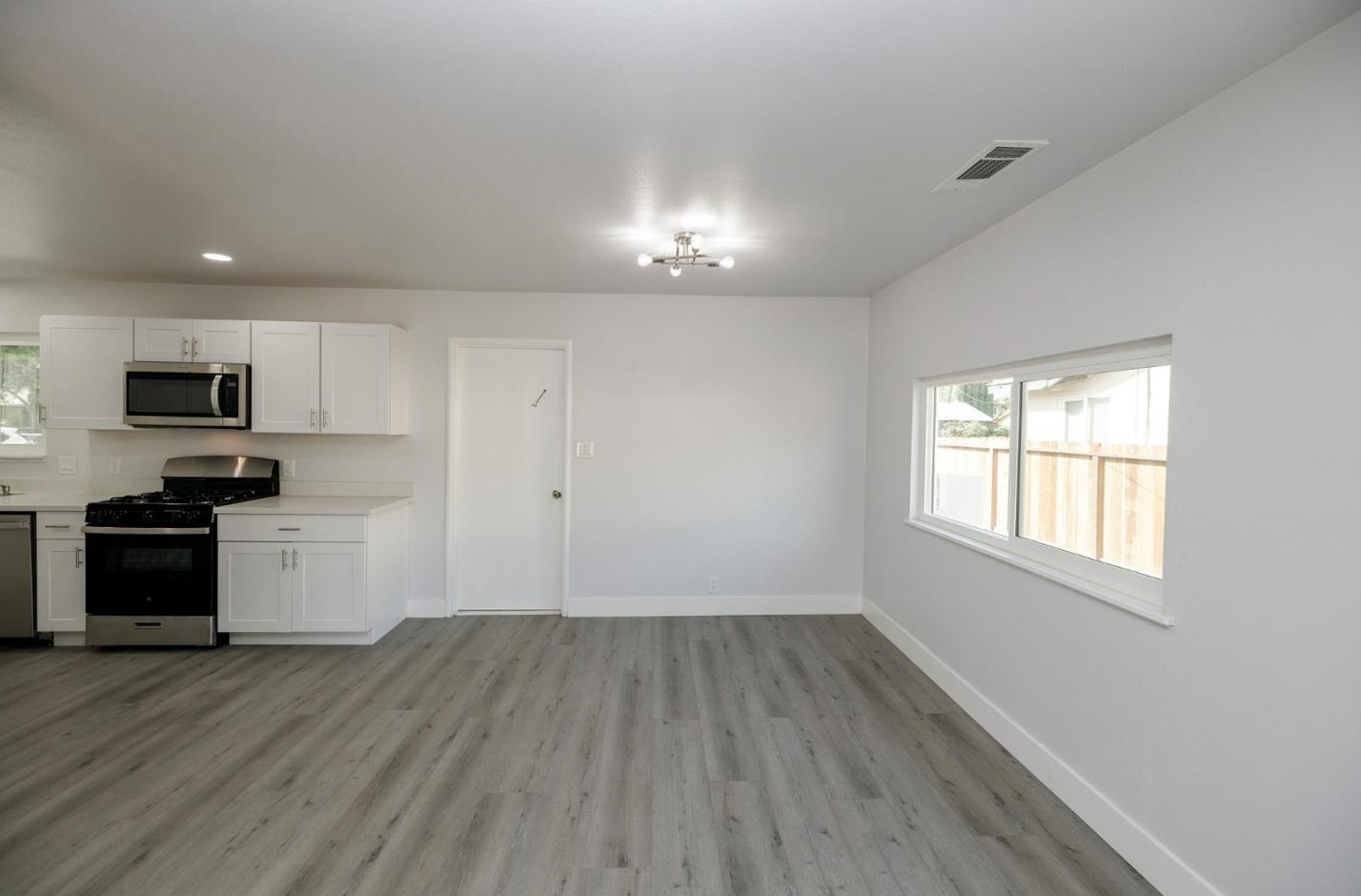 3118 Farris Ave, Ceres CA  95307-3504 exterior