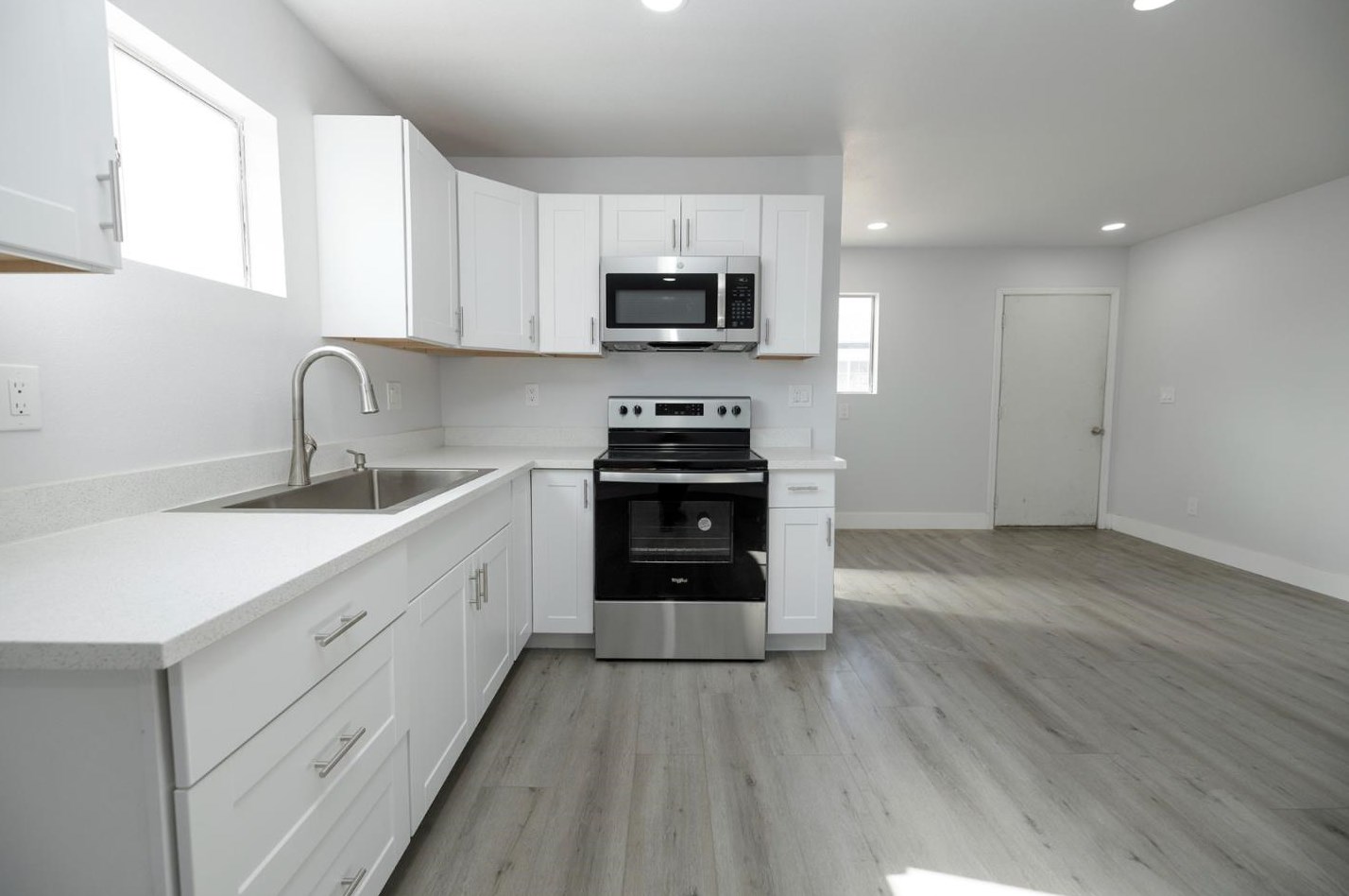 3118 Farris Ave, Ceres CA  95307-3504 exterior