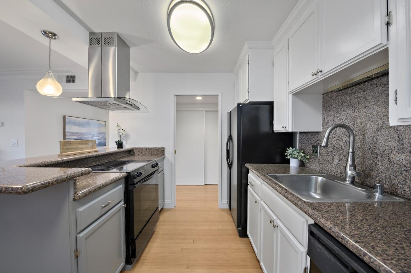 1458 Hudson St 101, Redwood City, CA 94061