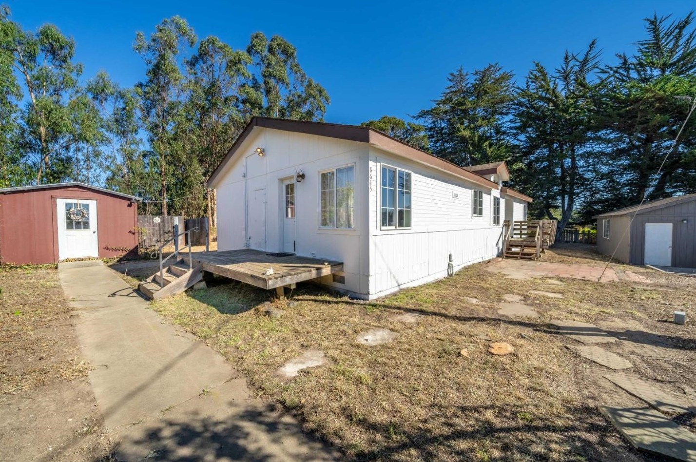 8645 Archer Rd, Salinas CA  93907-8791 exterior