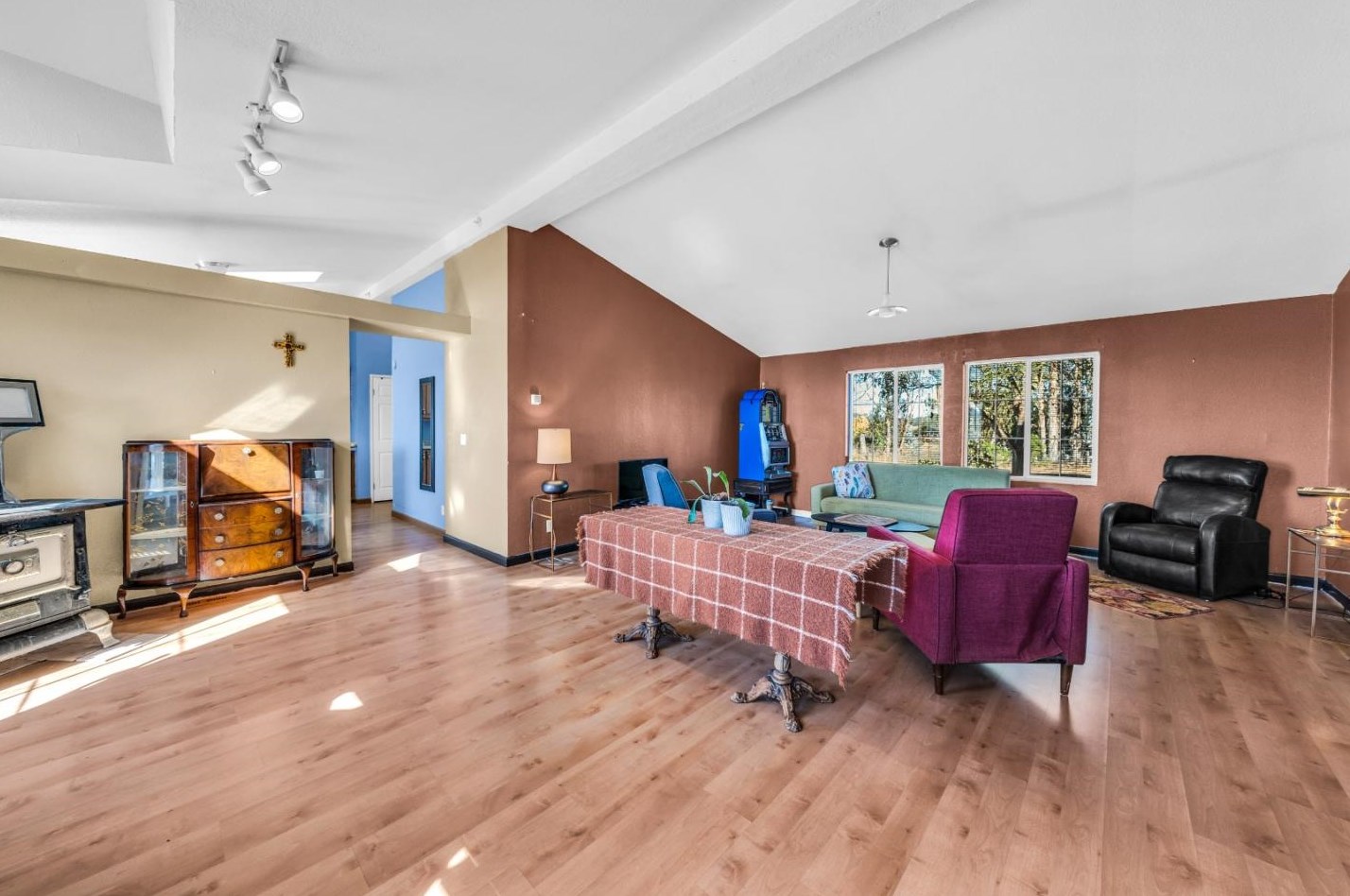 8645 Archer Rd, Salinas CA  93907-8791 exterior