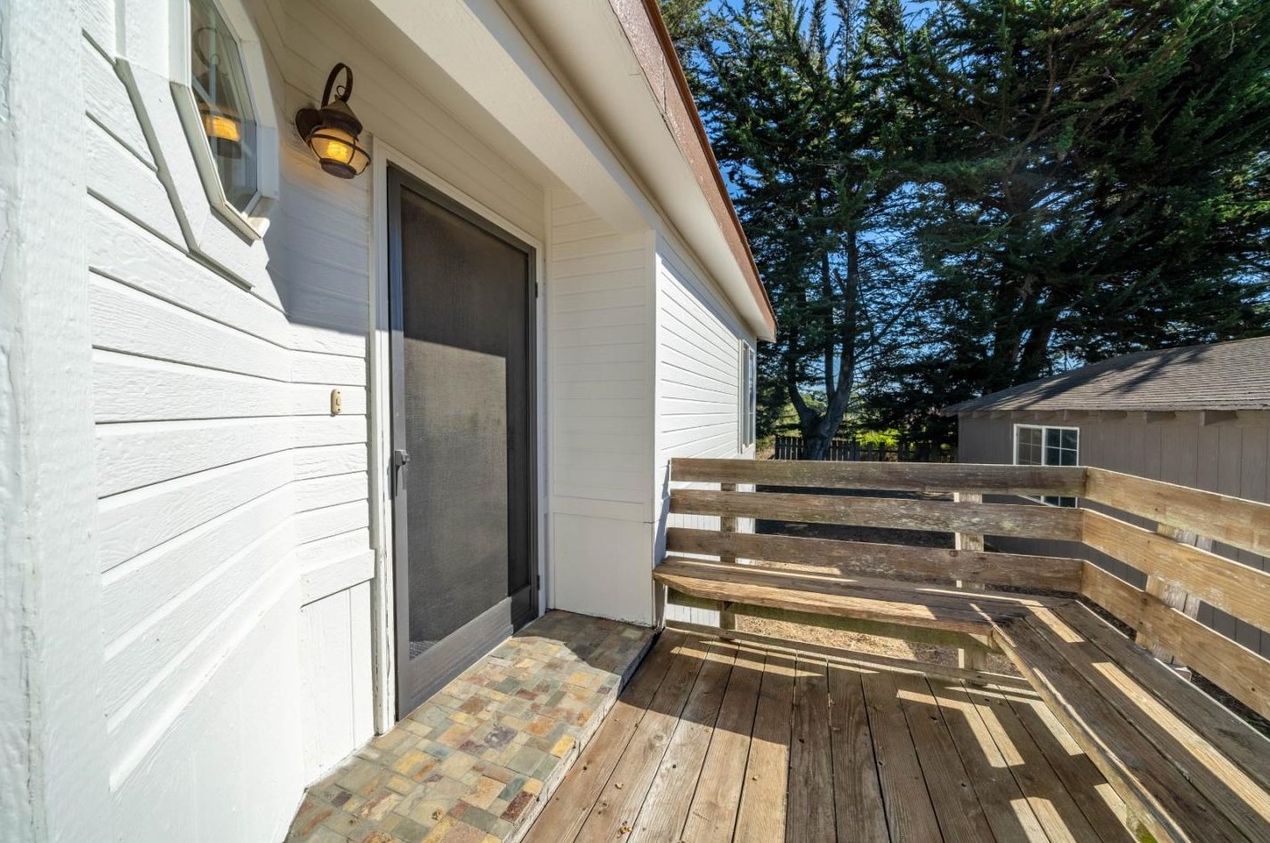 8645 Archer Rd, Salinas CA  93907-8791 exterior