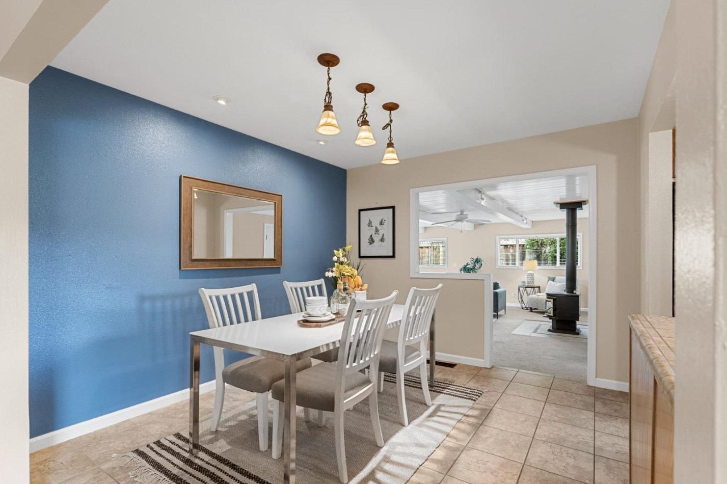 780 Bellarmine Dr, Salinas CA  93901-1109 exterior