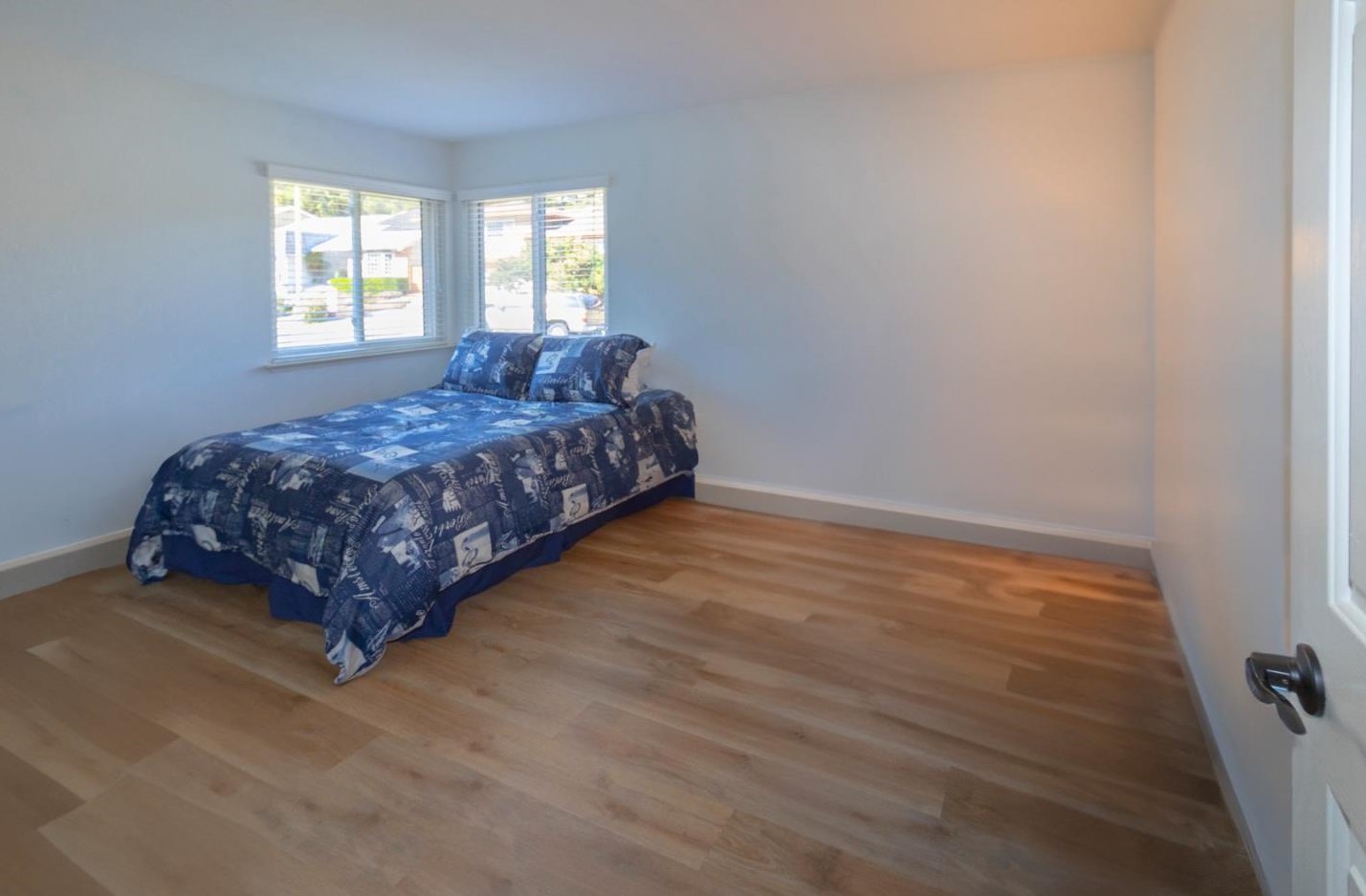 3470 Glendora Dr, San Mateo CA  94403-3942 exterior