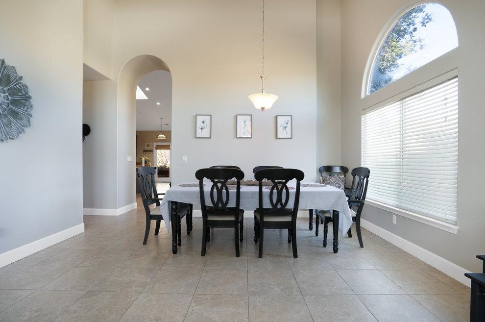 17890 Pesante Rd, Salinas CA  93907-1563 exterior