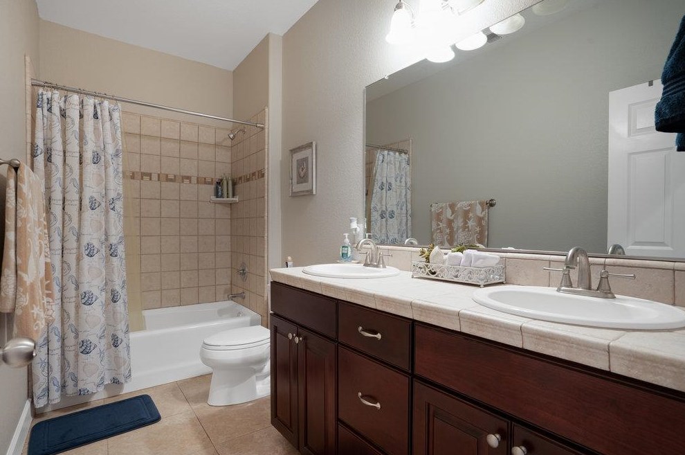 17890 Pesante Rd, Salinas CA  93907-1563 exterior