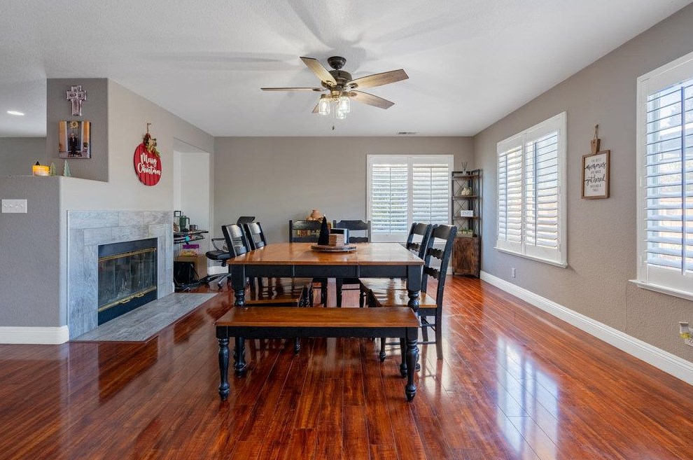 1754 Brentwood Ct, Hollister CA  95023-8110 exterior