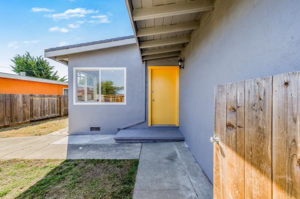 2940 Gomer Dr, Richmond CA  94806-2659 exterior