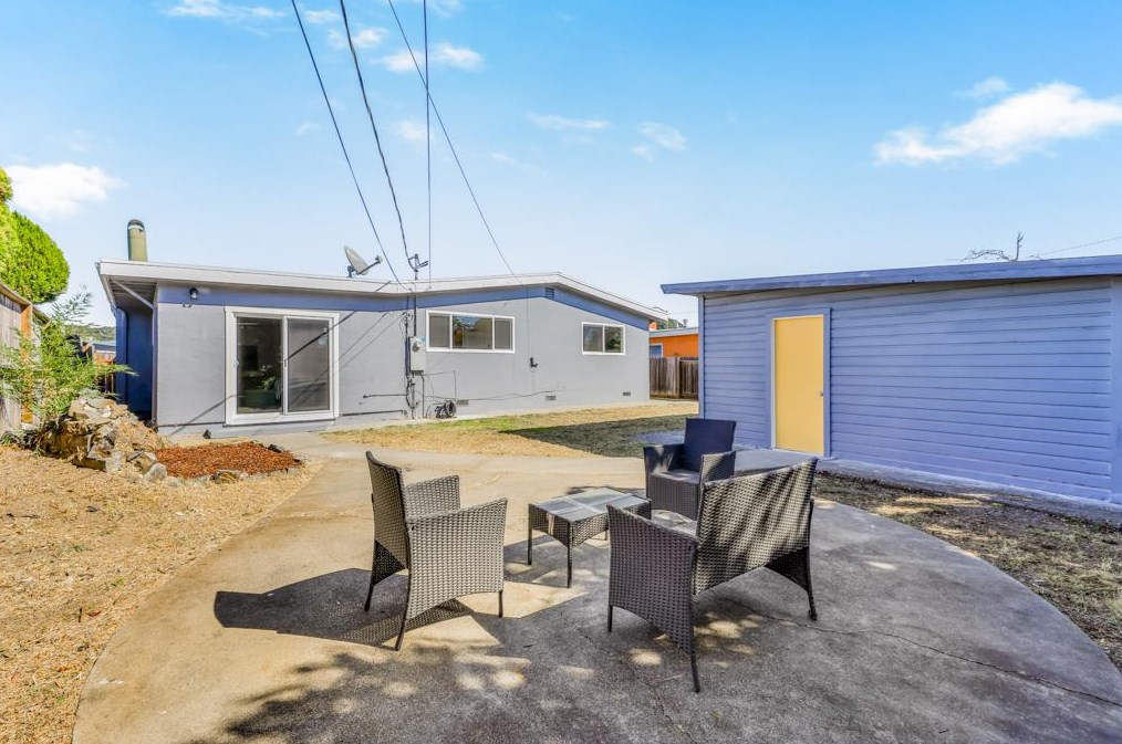 2940 Gomer Dr, Richmond CA  94806-2659 exterior