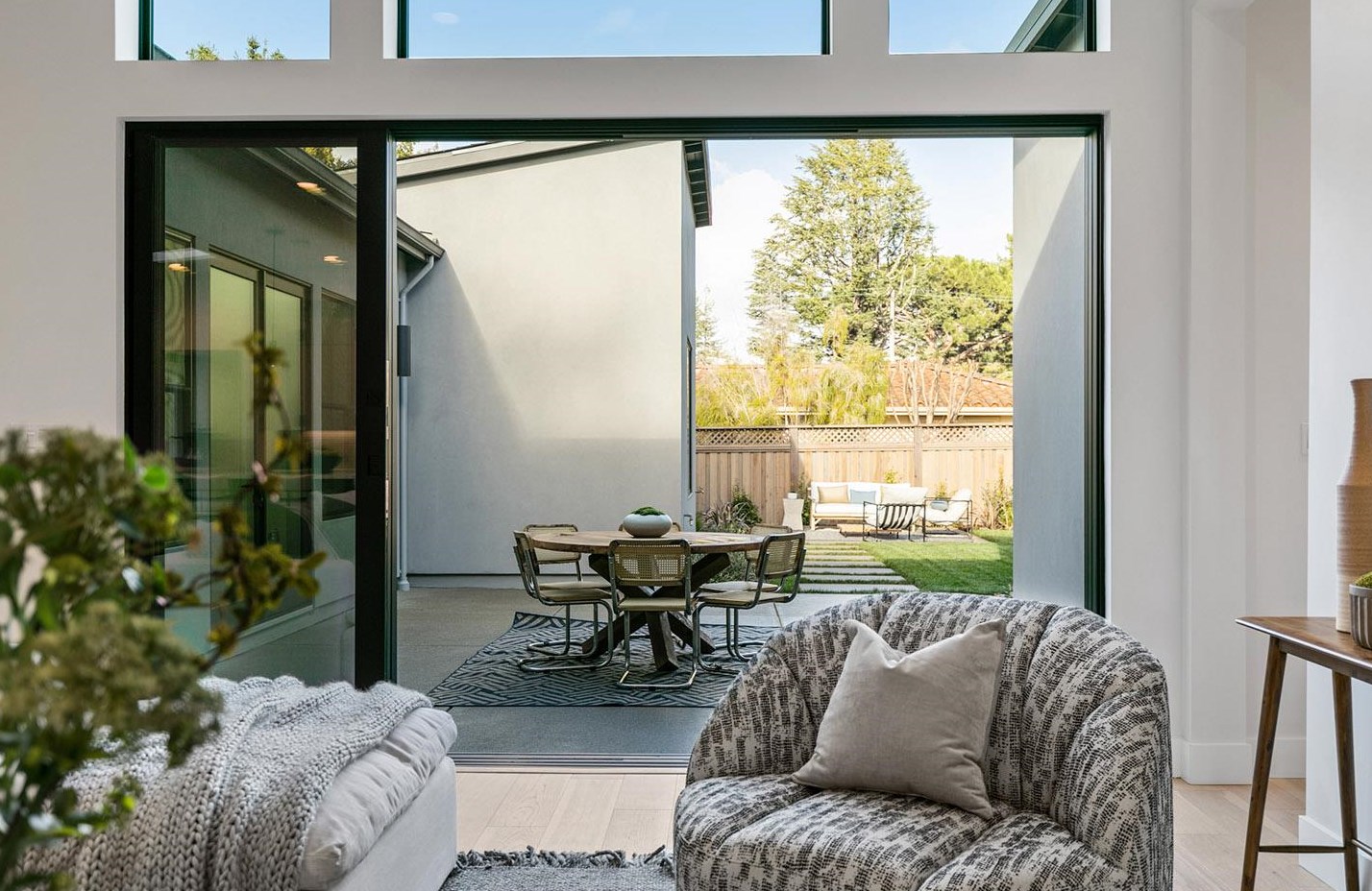 972 Olive St, Menlo Park CA  94025-5751 exterior