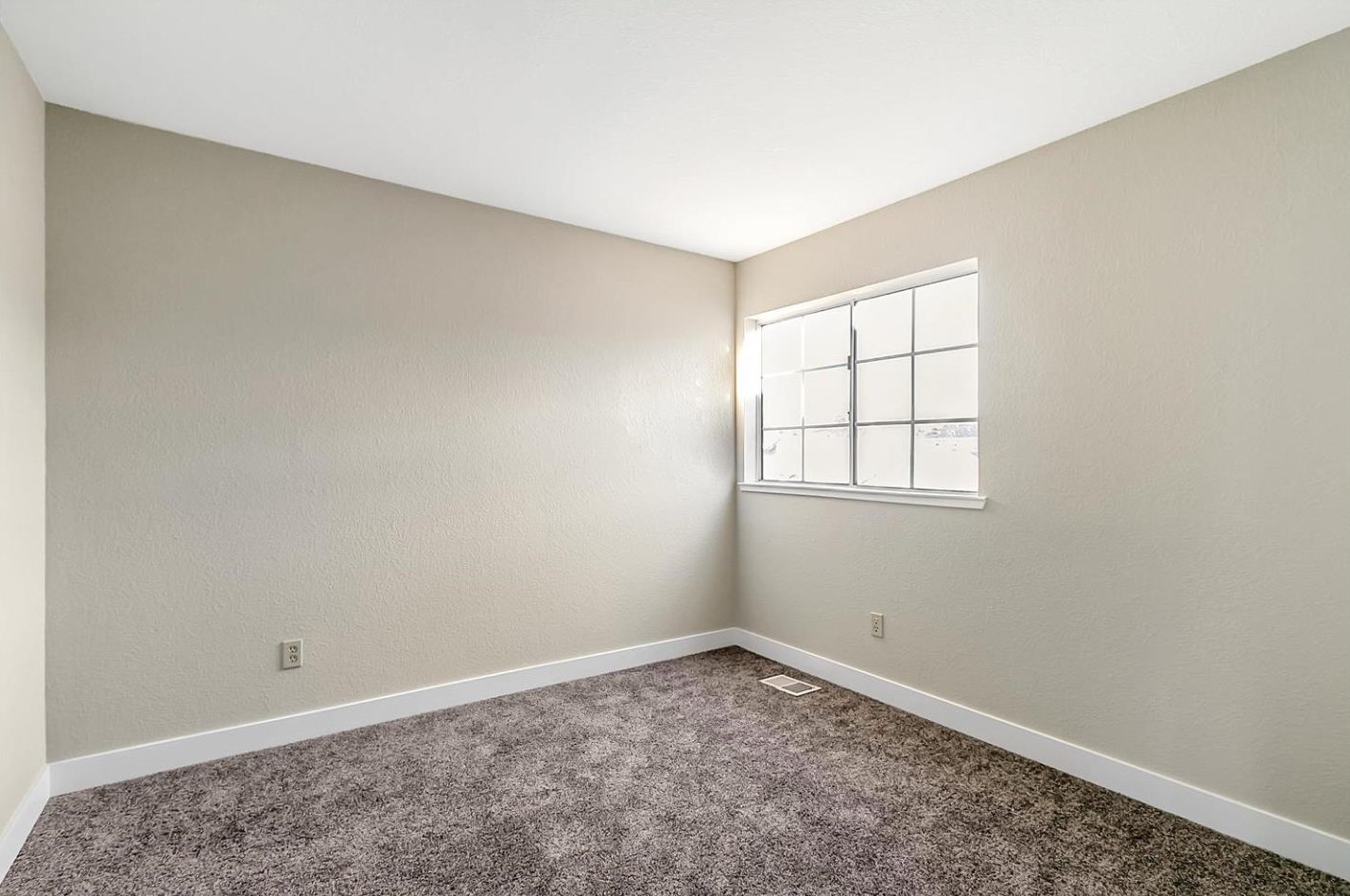 717 Deerfield Dr, Vallejo CA  94503 exterior