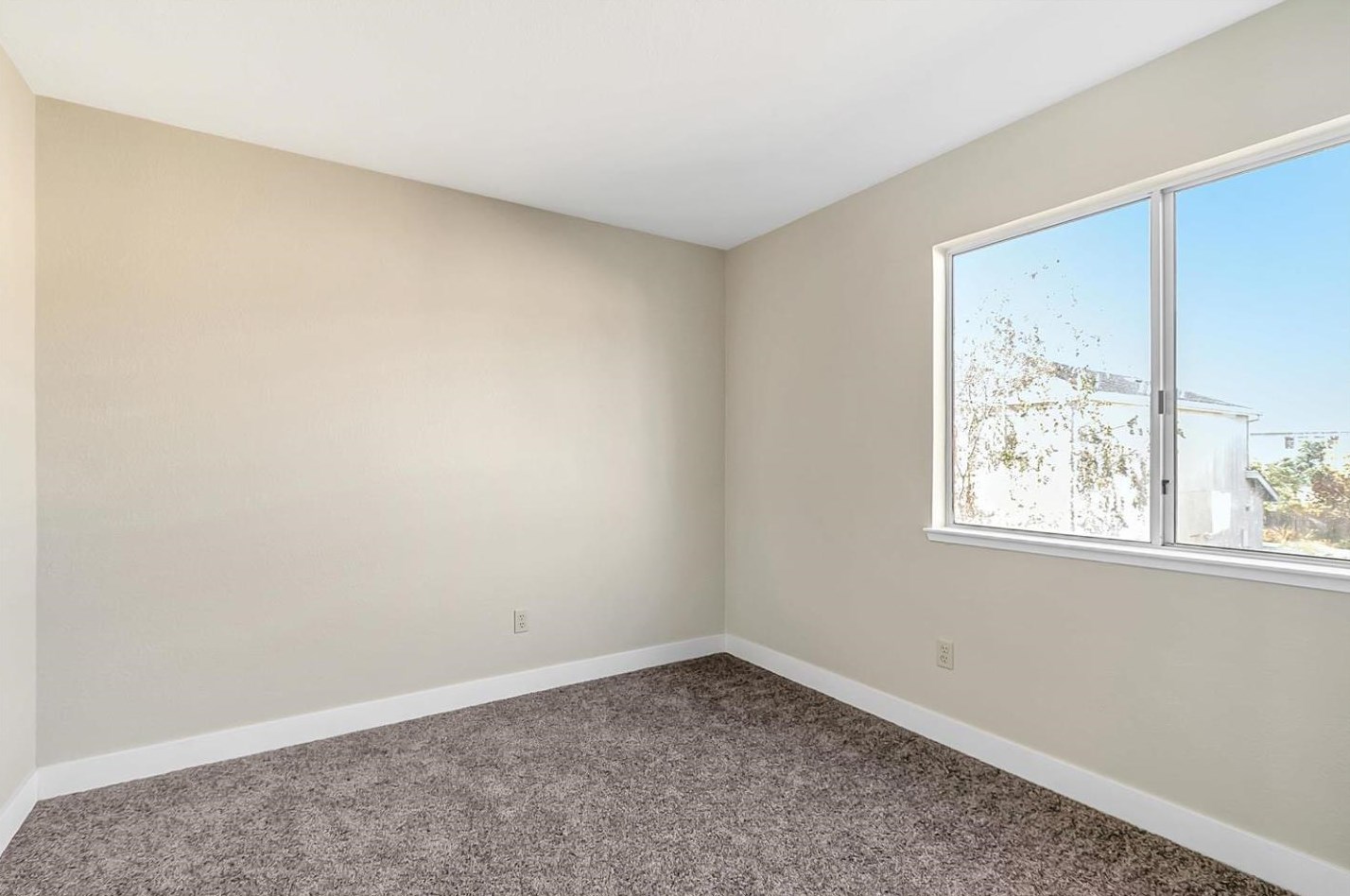 717 Deerfield Dr, Vallejo CA  94503 exterior