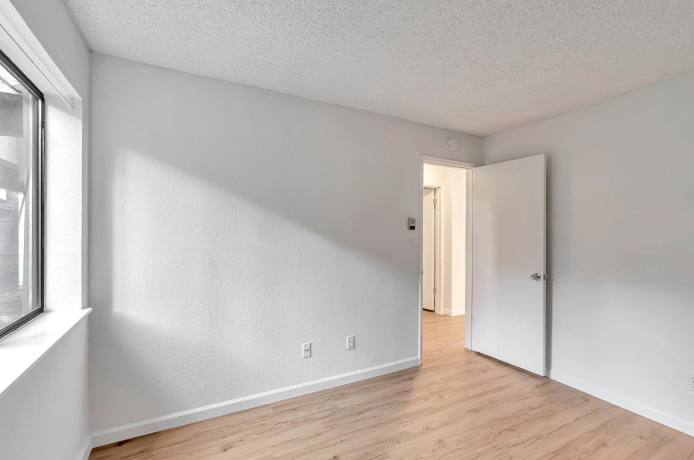 2002 Pine Ct, Daly City, CA 94014